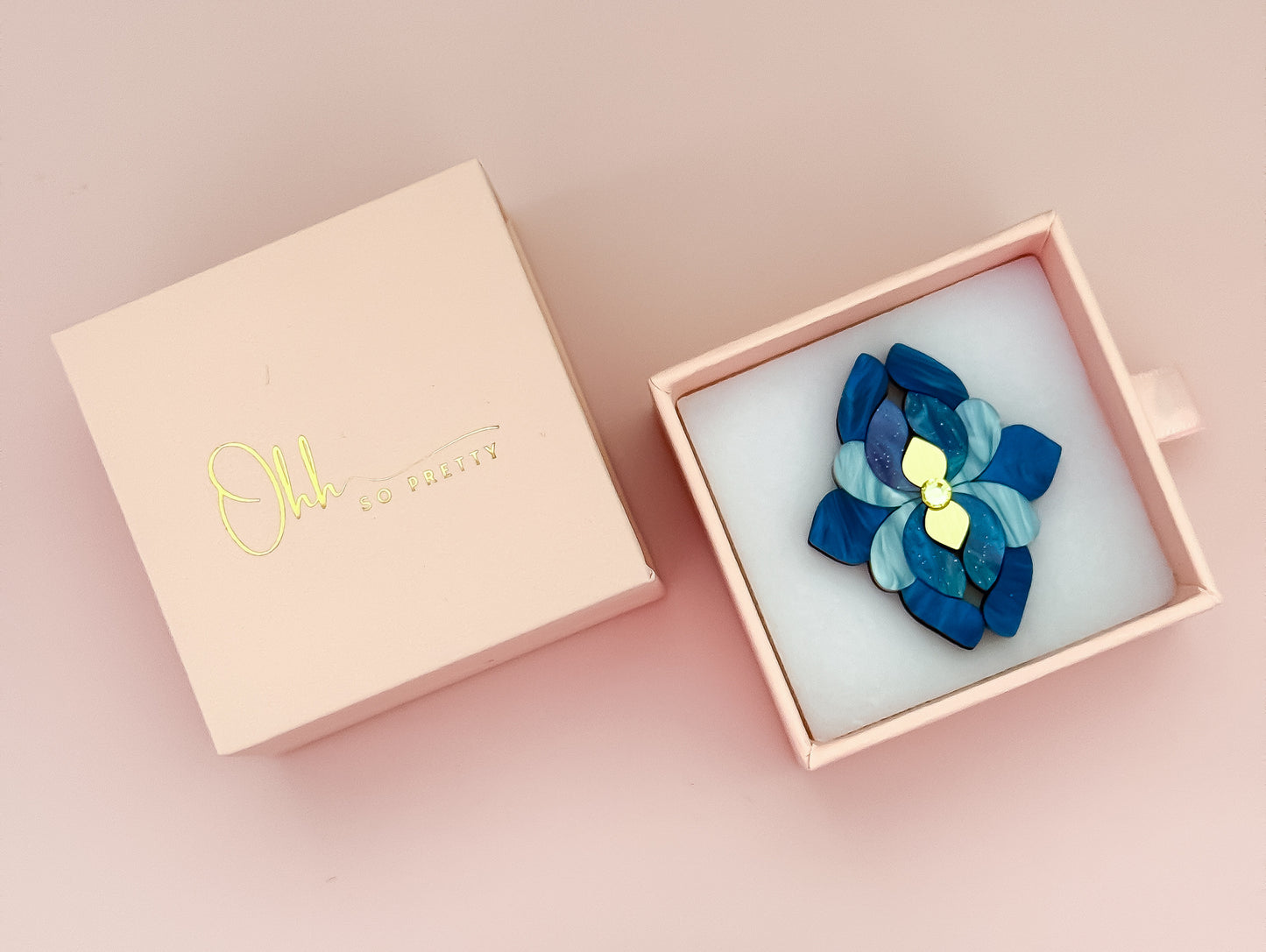 Iris Flower - Mini Brooch (Blue)